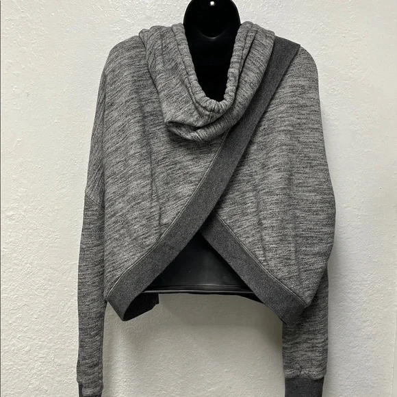 Rag & Bone hooded sweatshirt with back cut out size medium - Picture 4 of 7